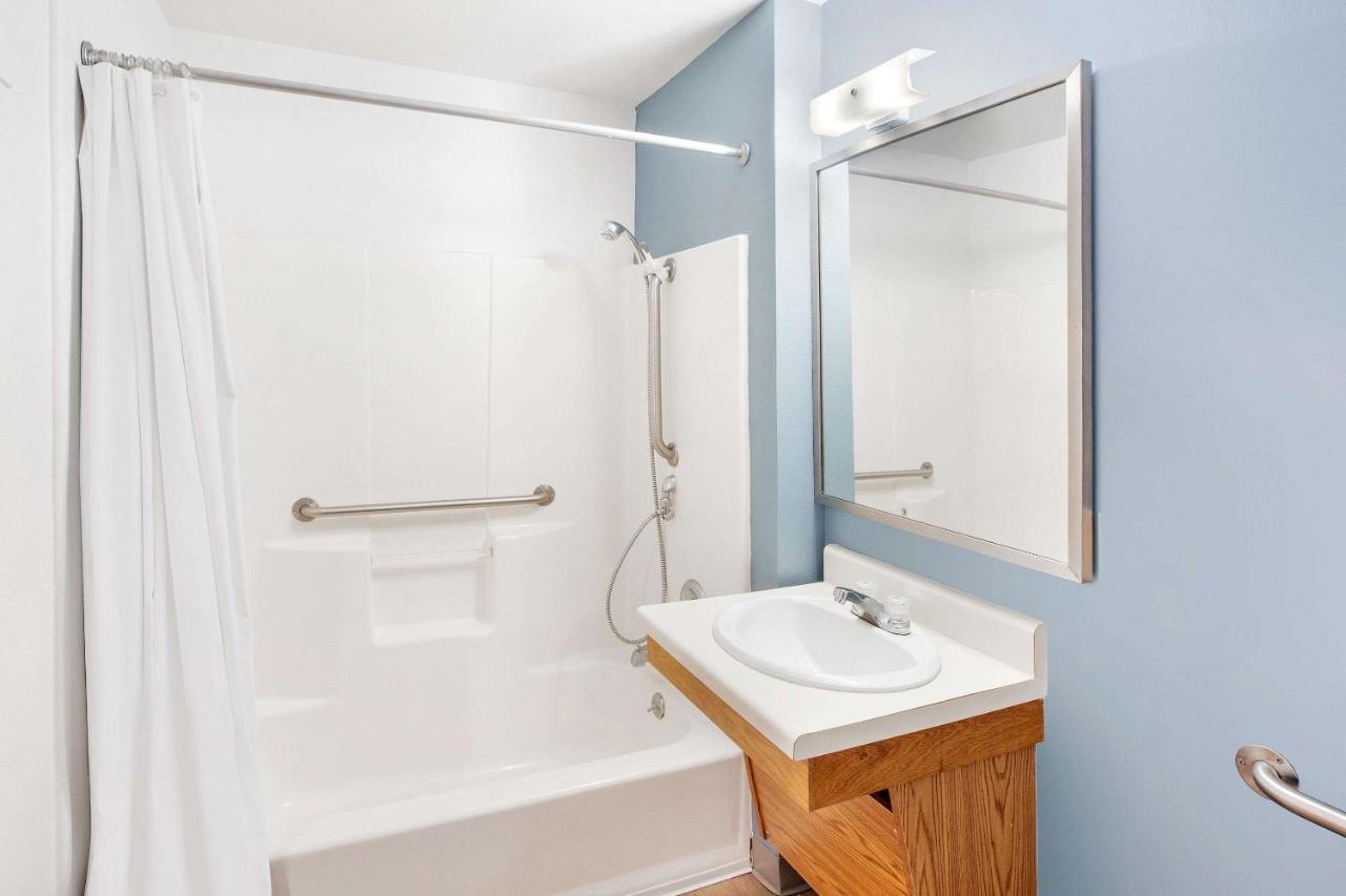 Woodspring Hotel Brownsville